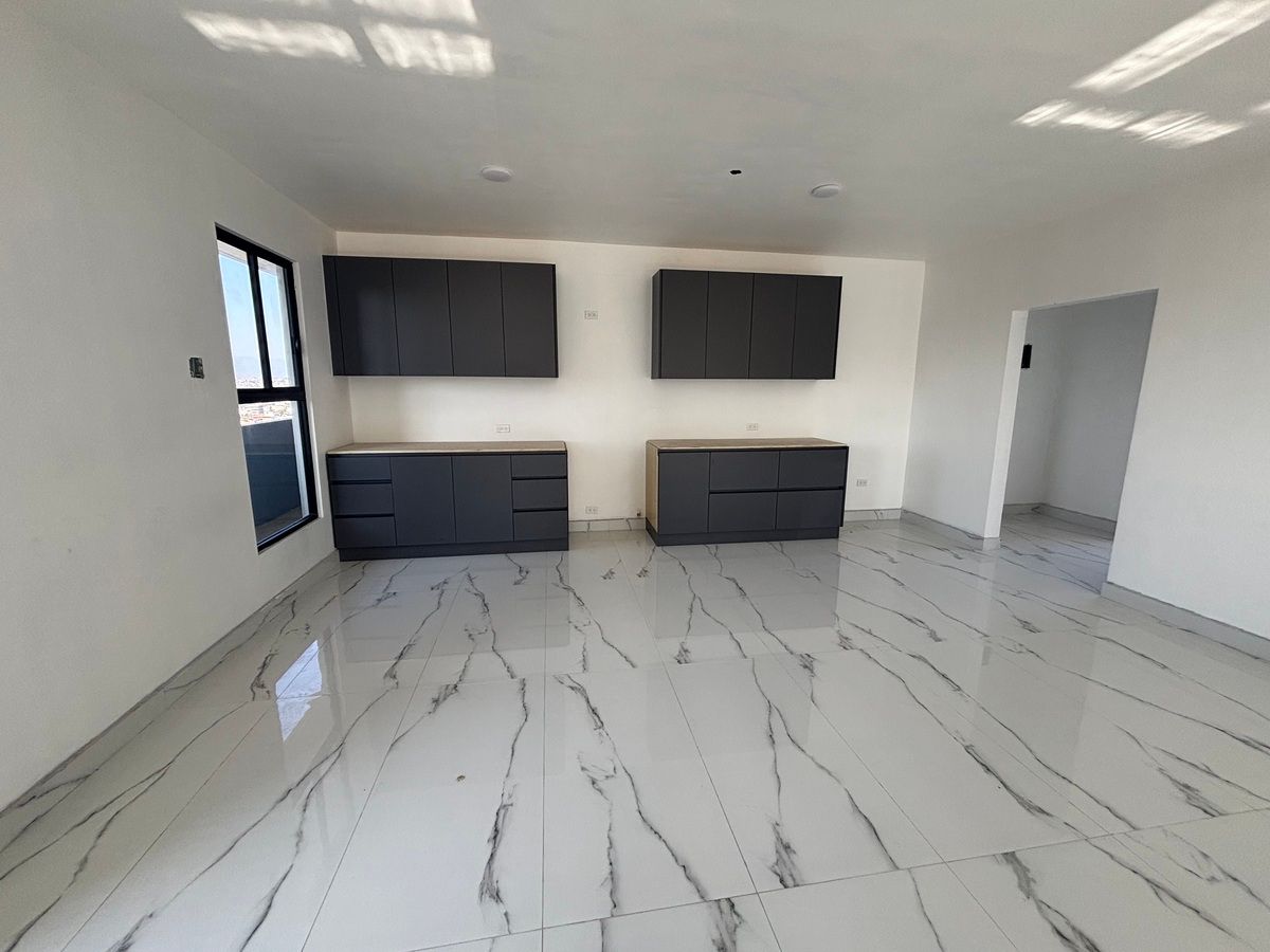 3 of 22: Área de cocina / comedor