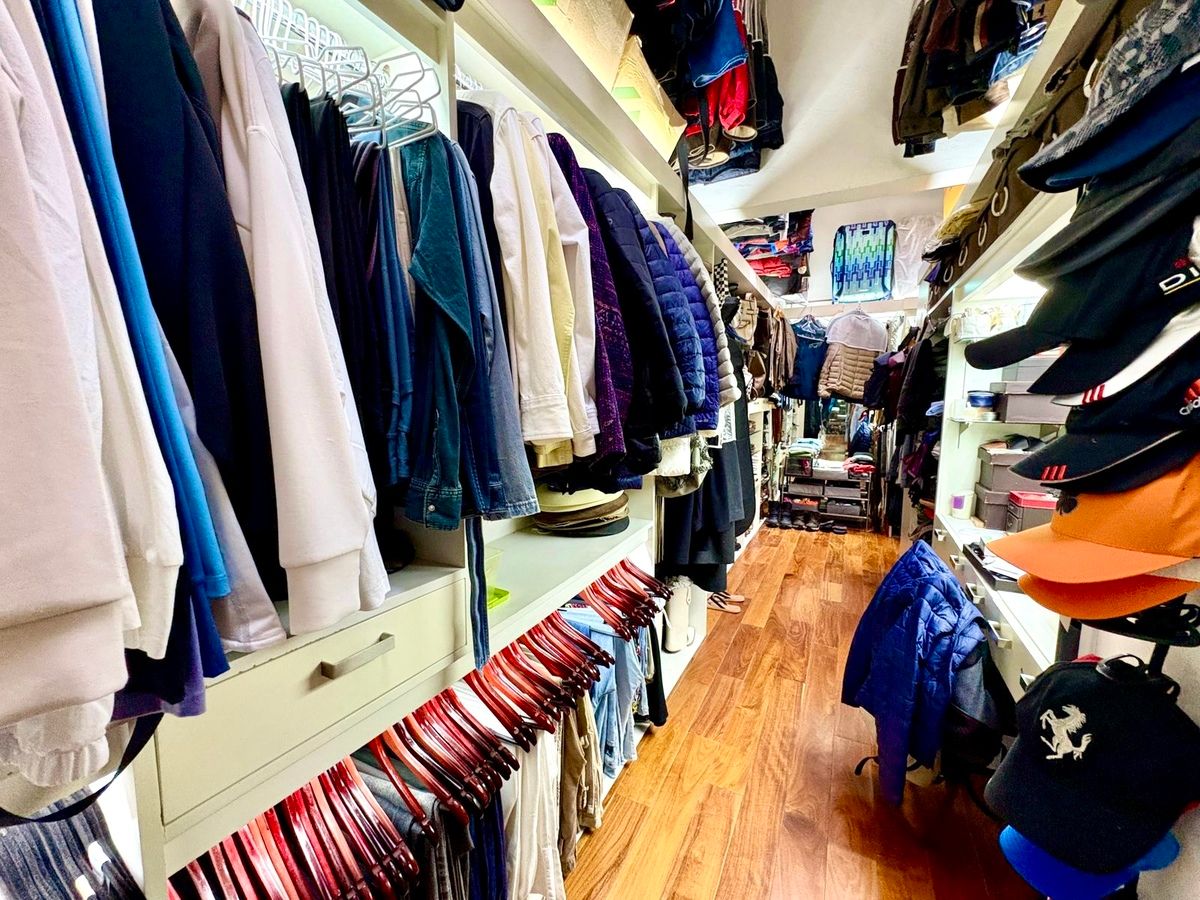 31 de 41: MAS VESTIDOR RECÁMARA PRINCIPAL