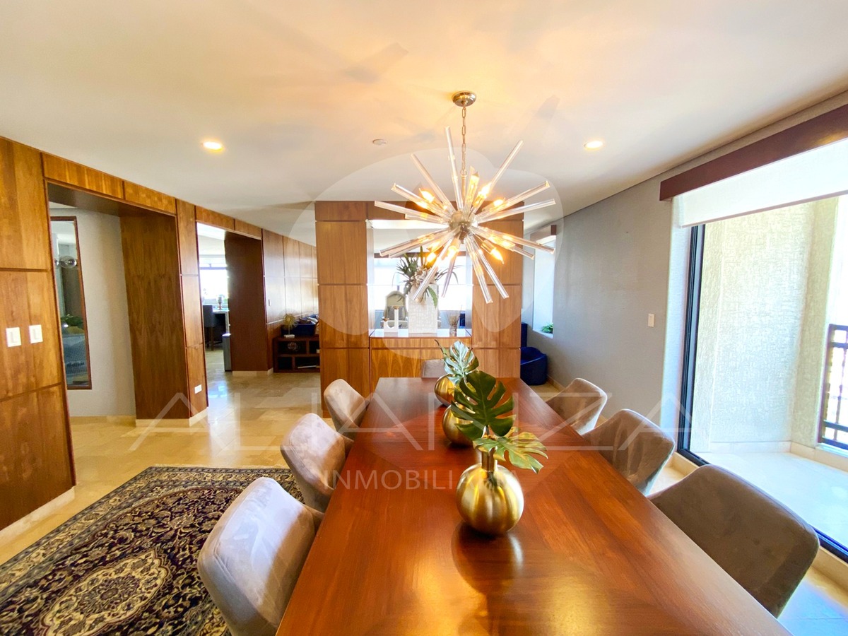 2 de 33: Comedor