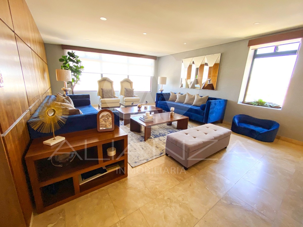 3 de 33: Sala