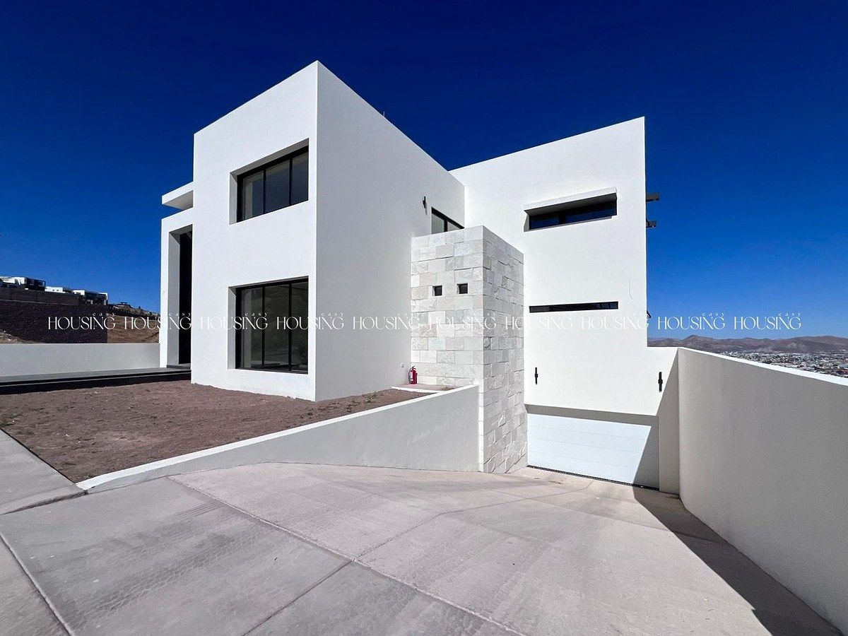 House in Bosques de San Francisco, Chihuahua, photo 2 of 31