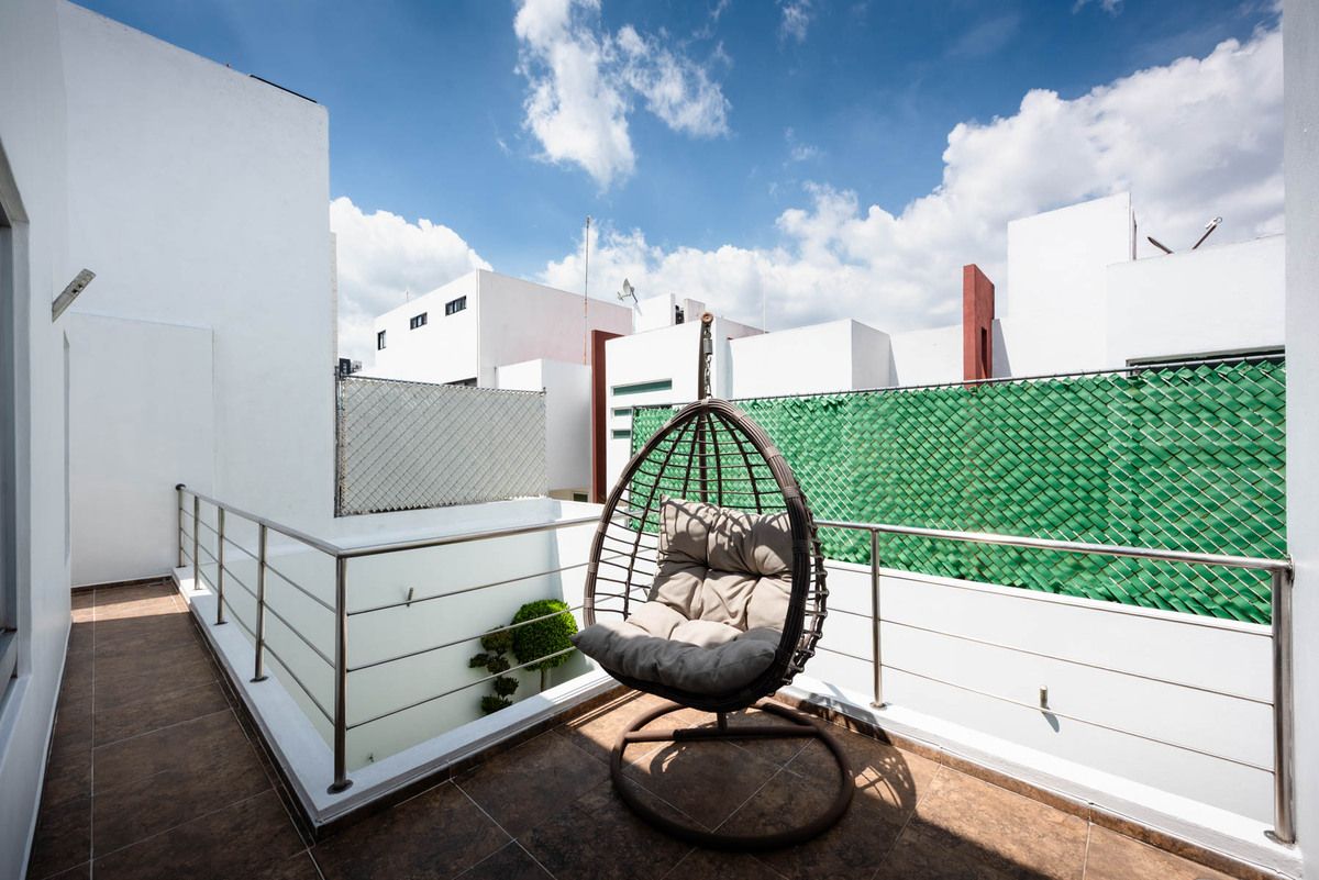 15 de 18: Balcón cuartos secundarios