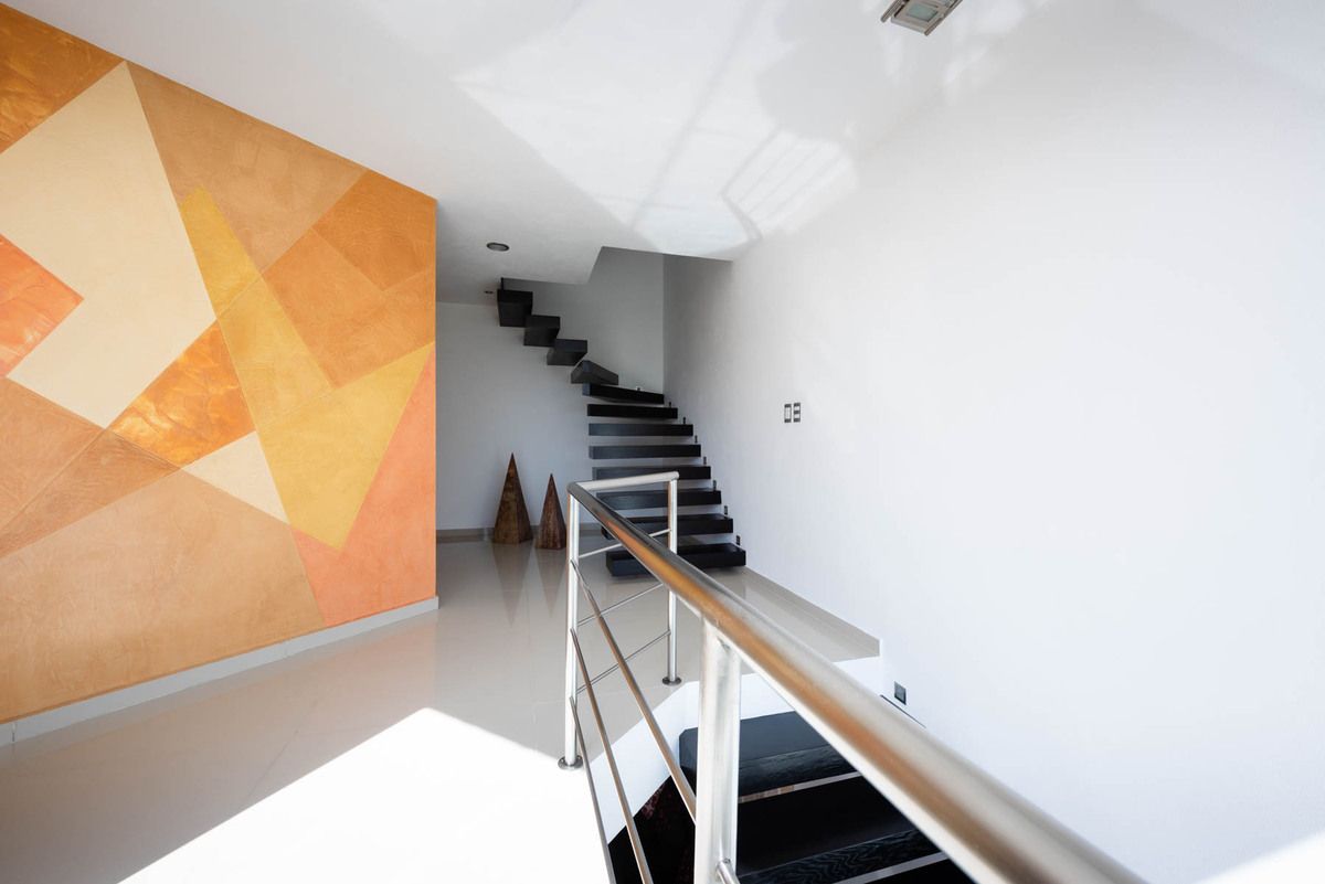 11 de 18: Pasillo primera planta