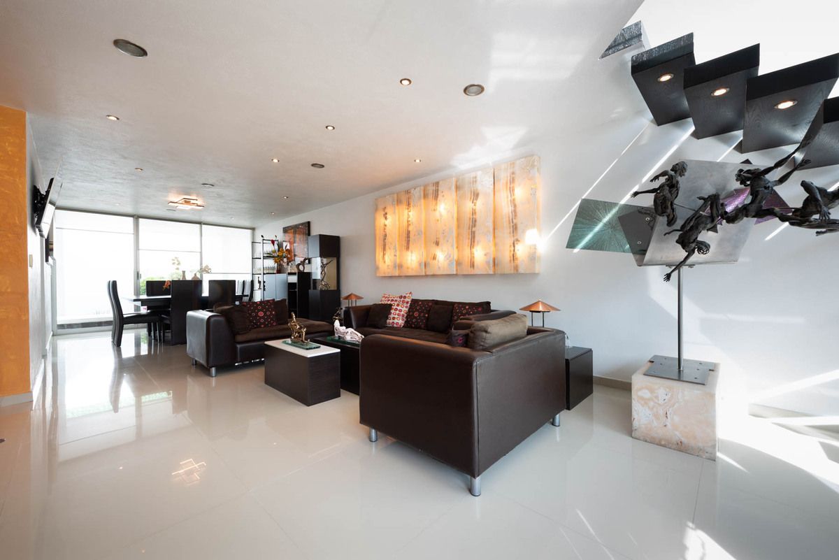 2 de 18: Entrada/sala/comedor