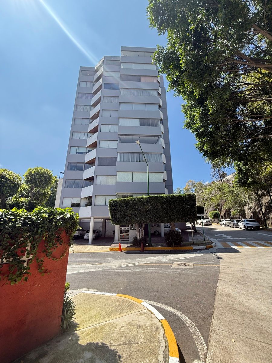 18 of 24: https://assets.easybroker.com/property_images/5518948/971521