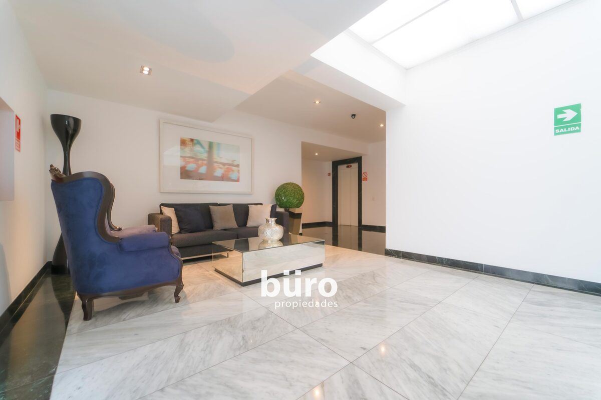 26 de 29: Lobby edificio.