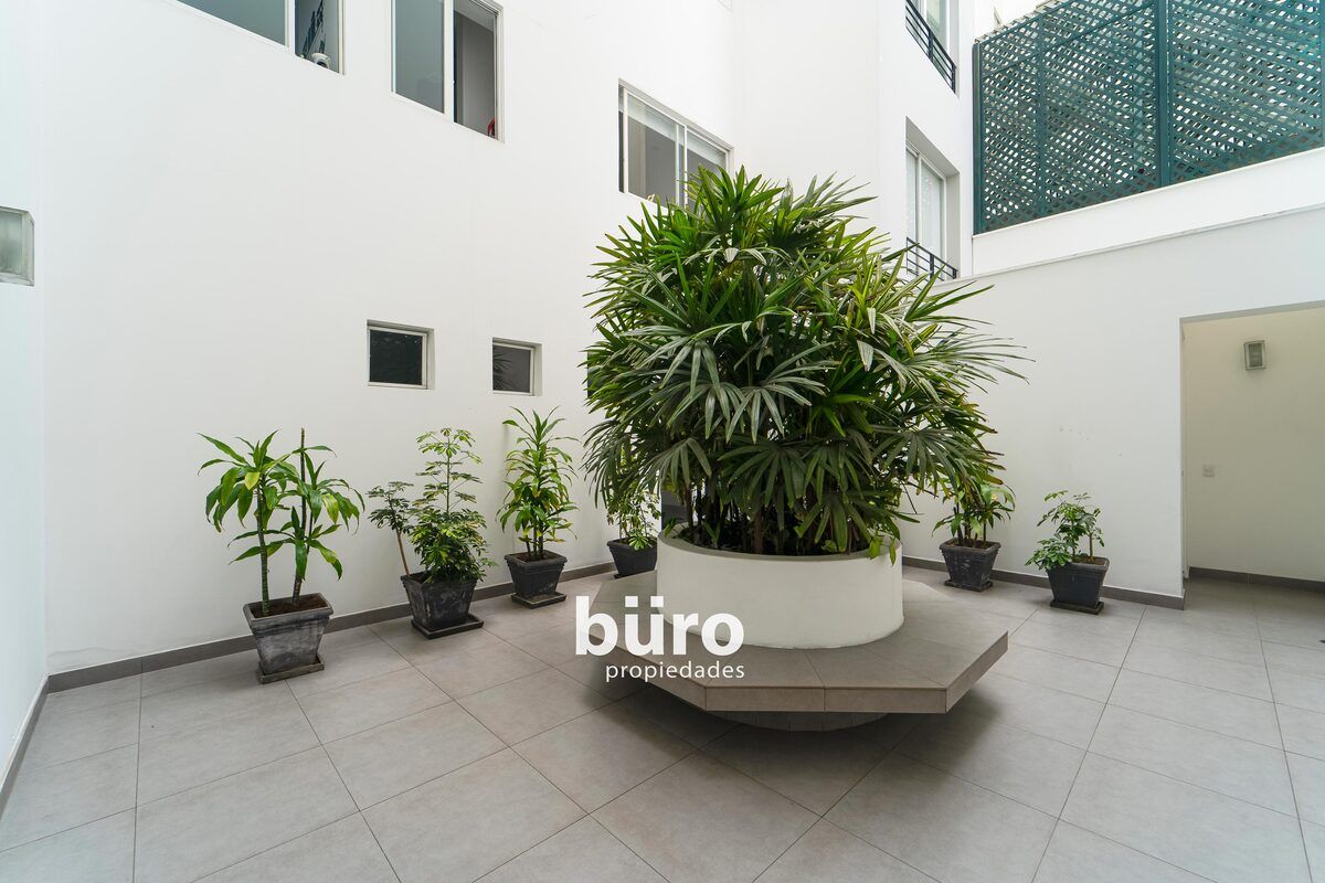 27 de 29: Patio área común.