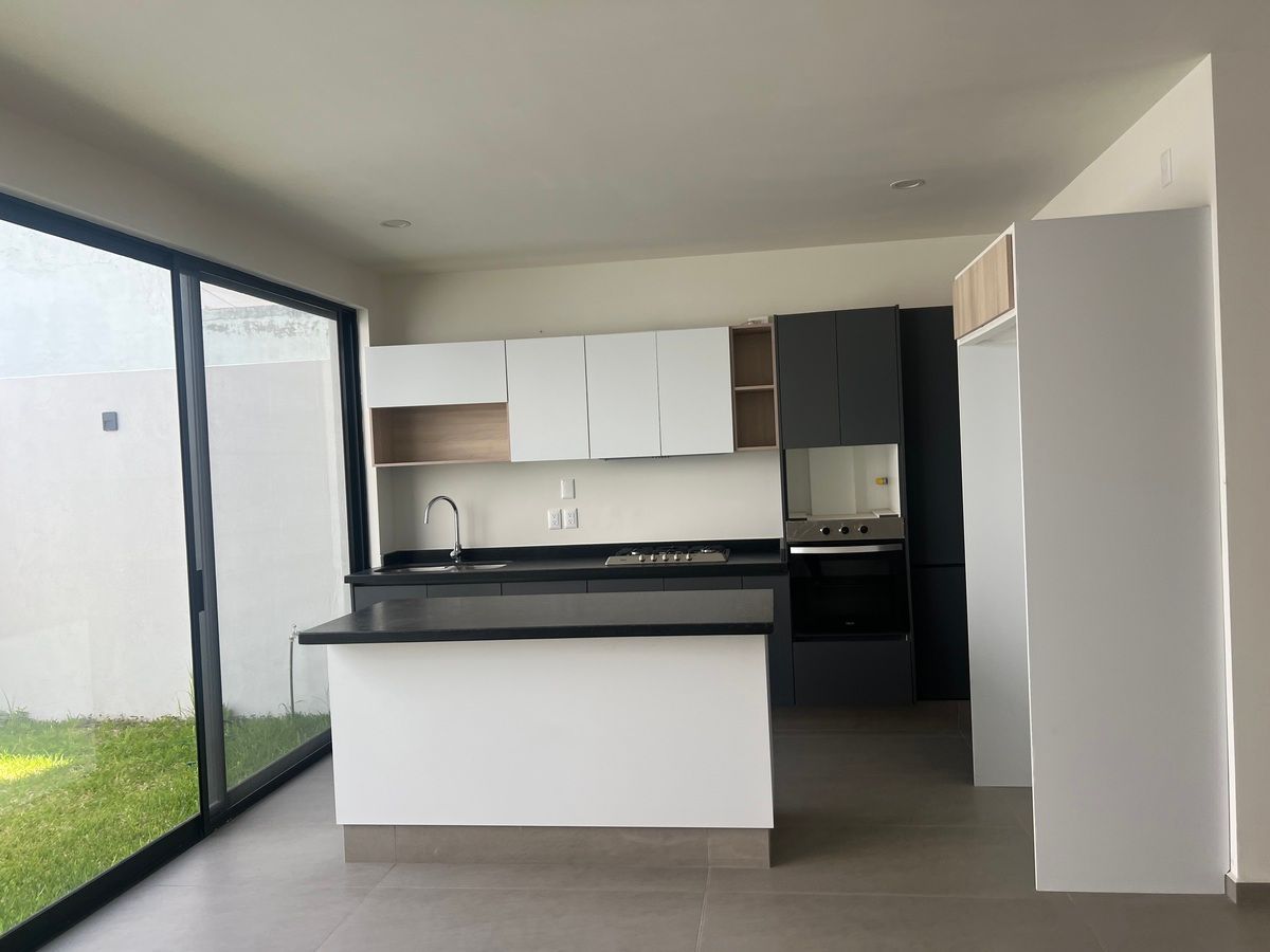 2 de 26: Amplia cocina integral