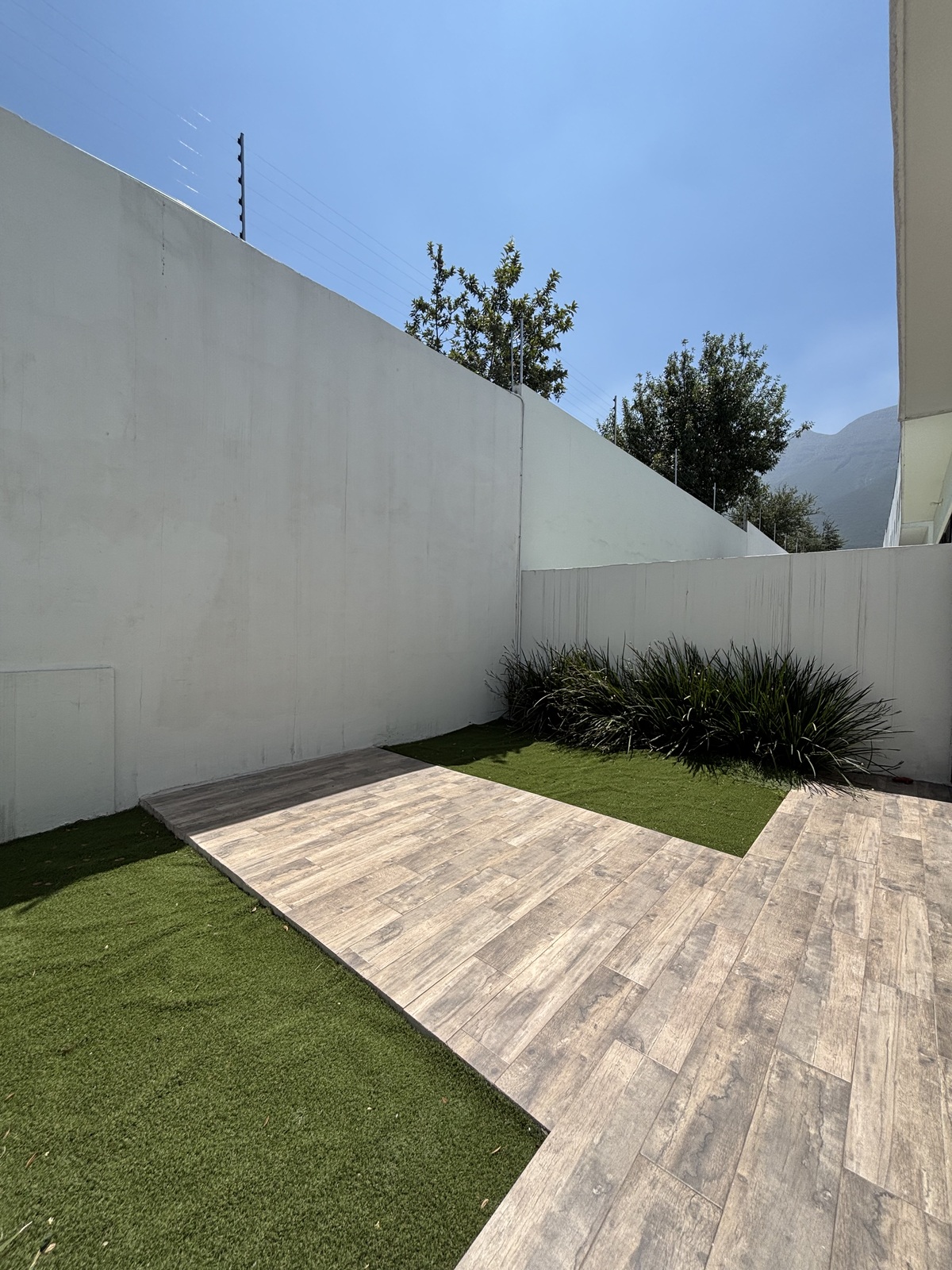 5 of 33: Patio