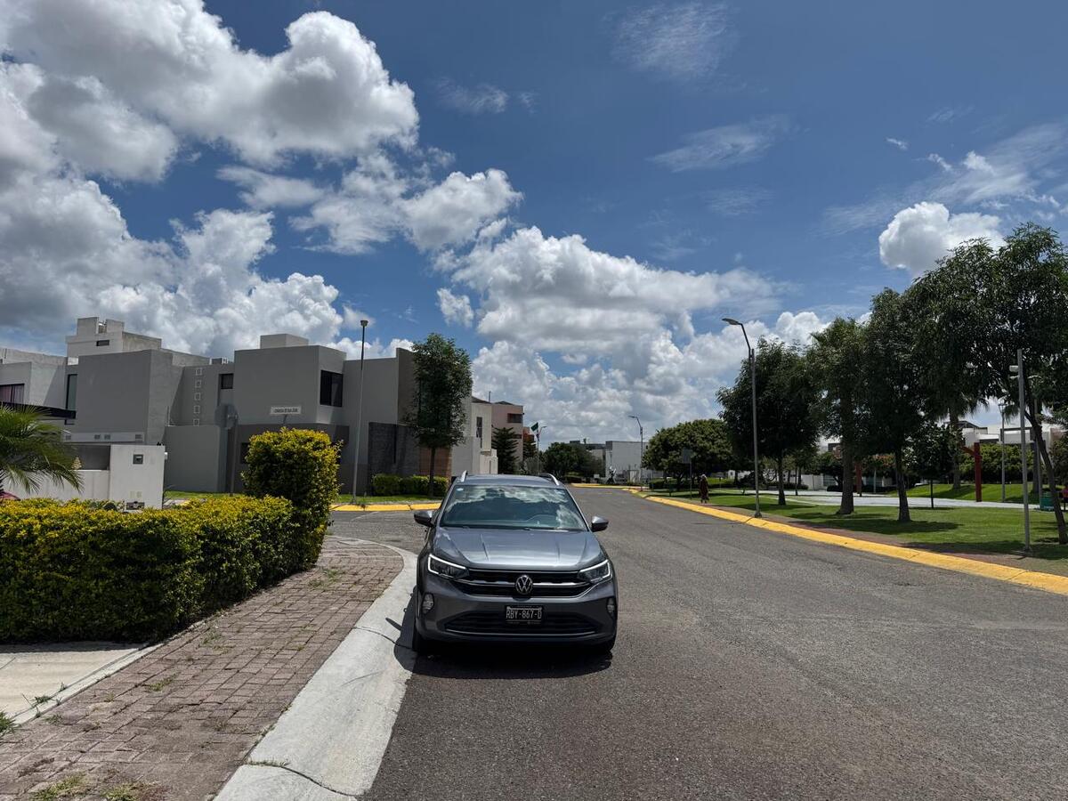 8 de 12