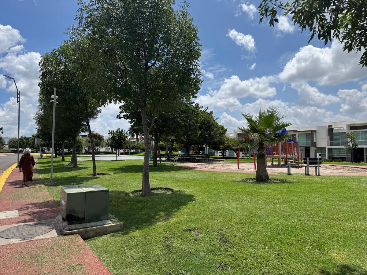 9 de 12