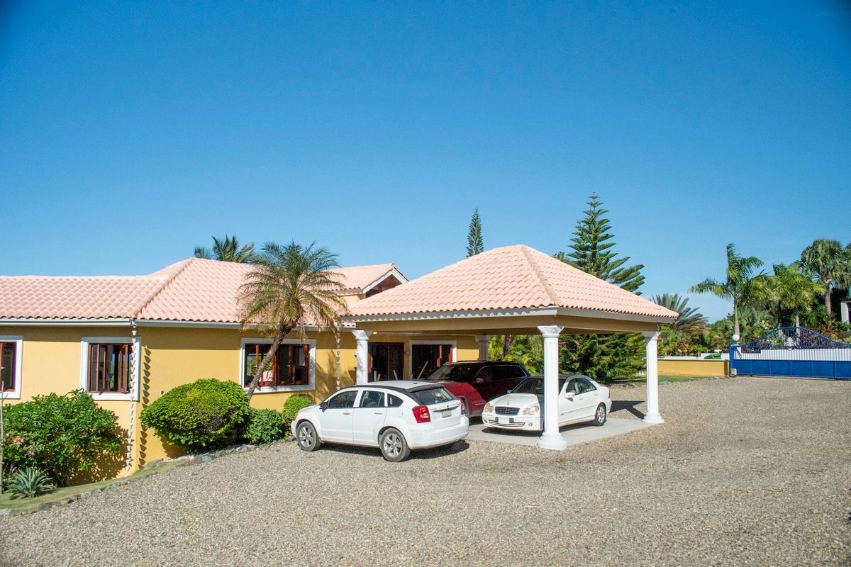 16 of 18: Front Villa View