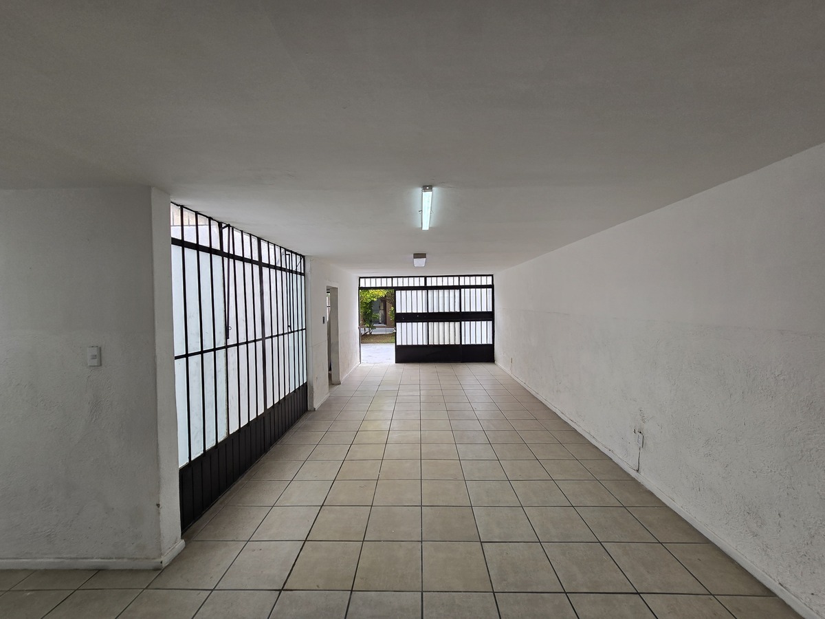 2 de 24: Sala/comedor