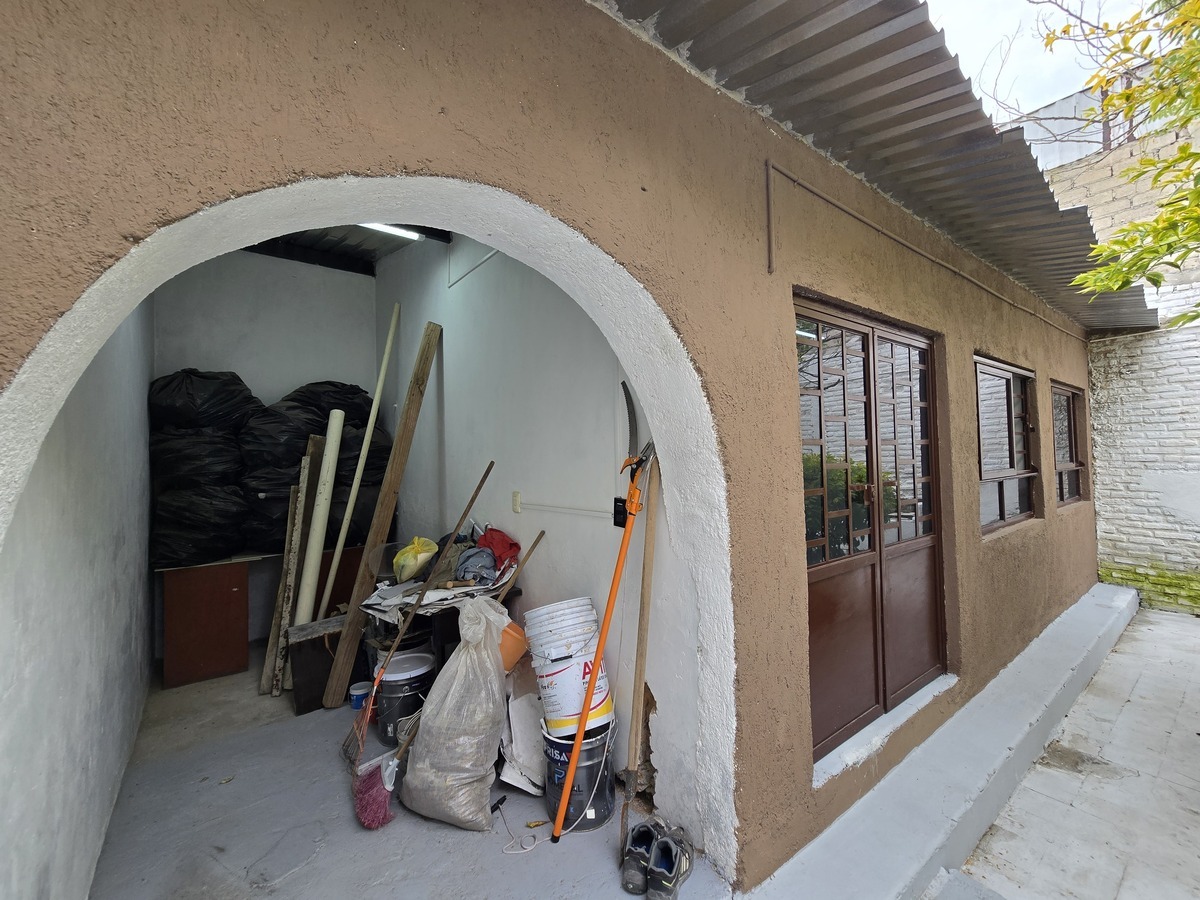 13 de 24: Area de servicio techada