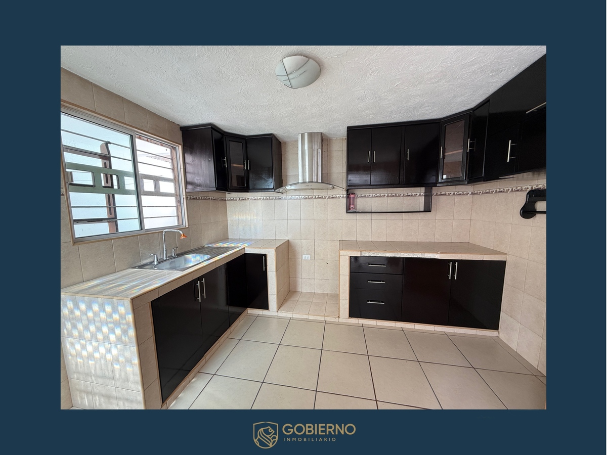 5 of 17: Cocina 2