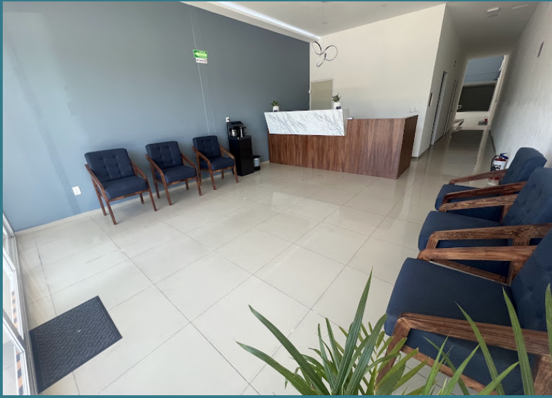 4 of 24: SALA DE ESPERA