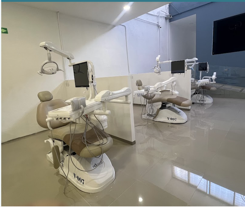 1 of 24: UNIDAD DENTAL