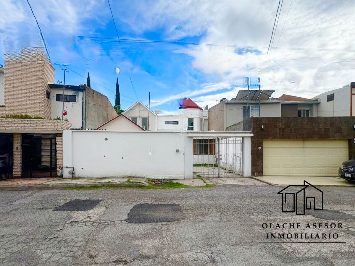 1 of 21: FACHADA