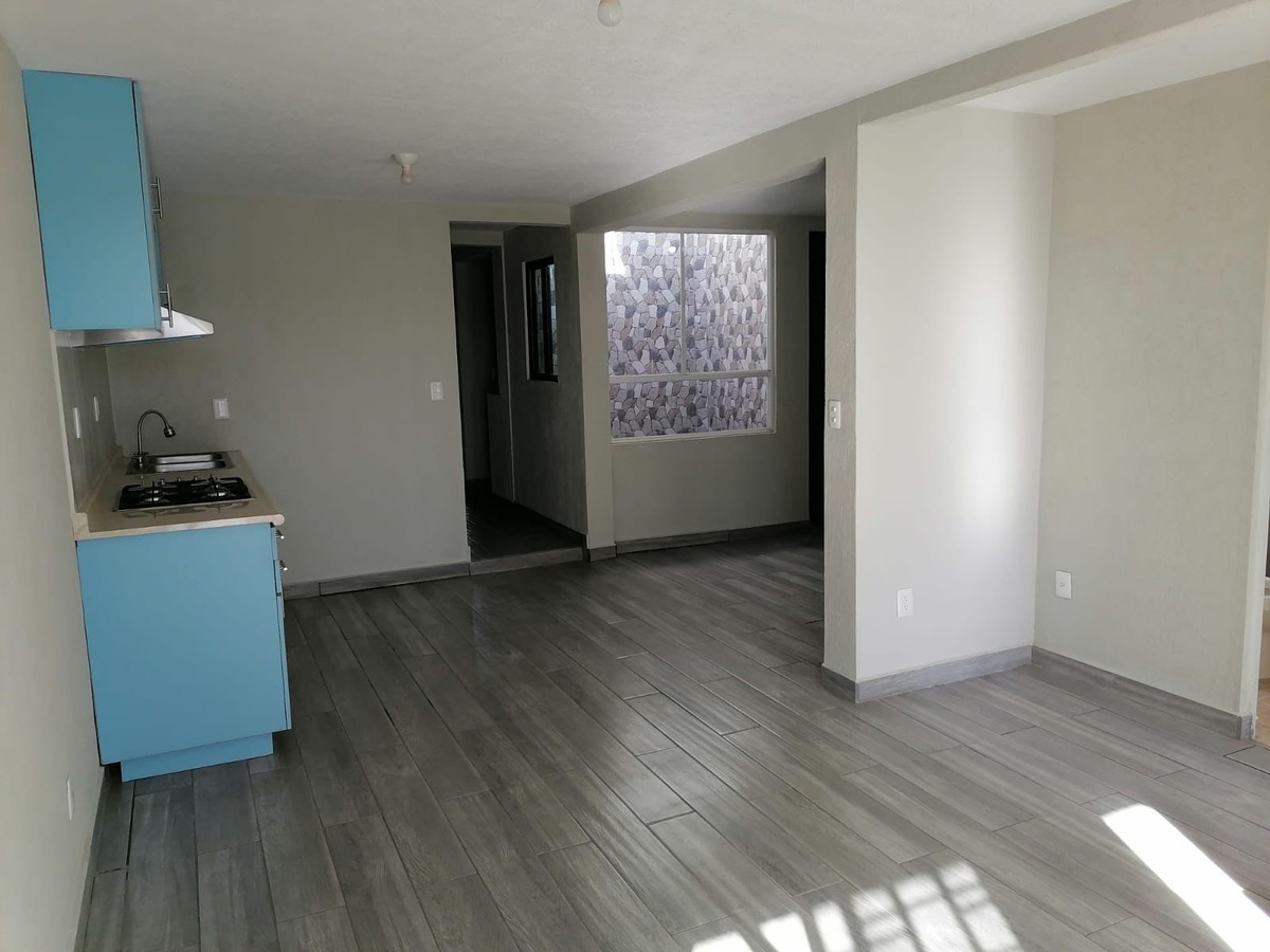 4 of 22: Cocina y comedor