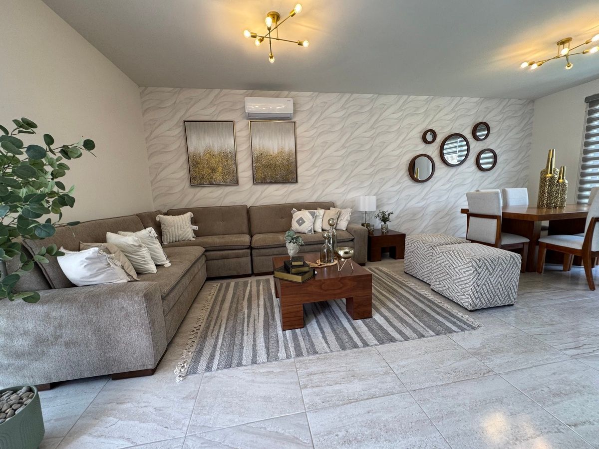 2 de 17: Amplia Sala