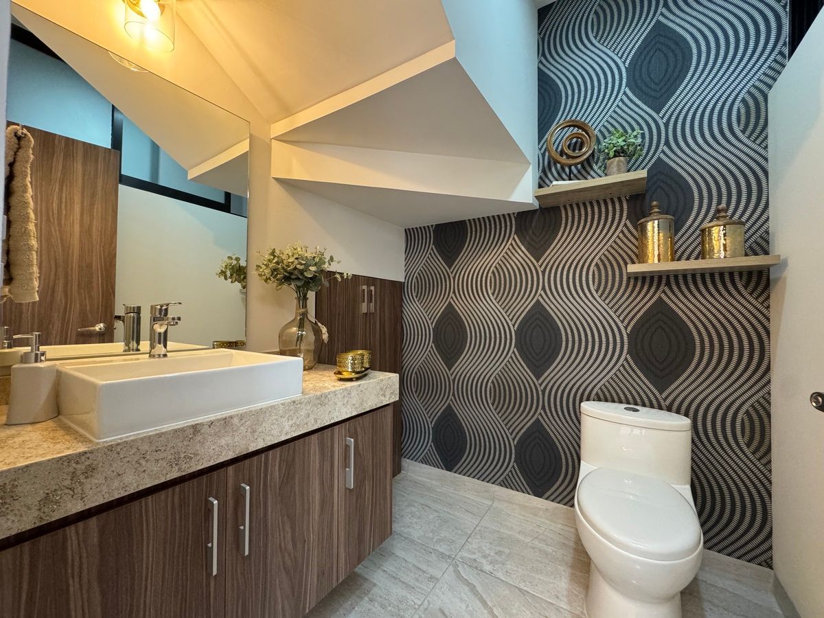 7 de 17: Baño  de Visitas