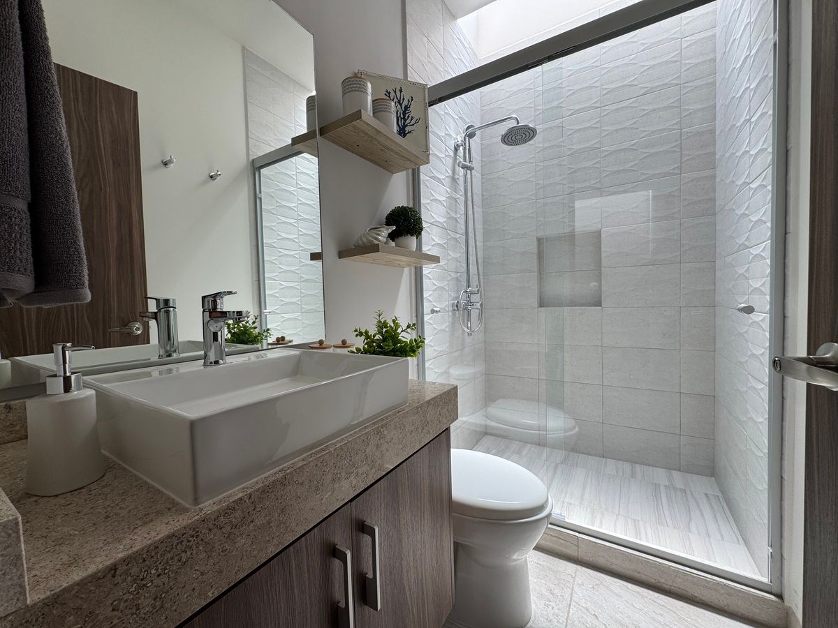 10 de 17: Baño Completo