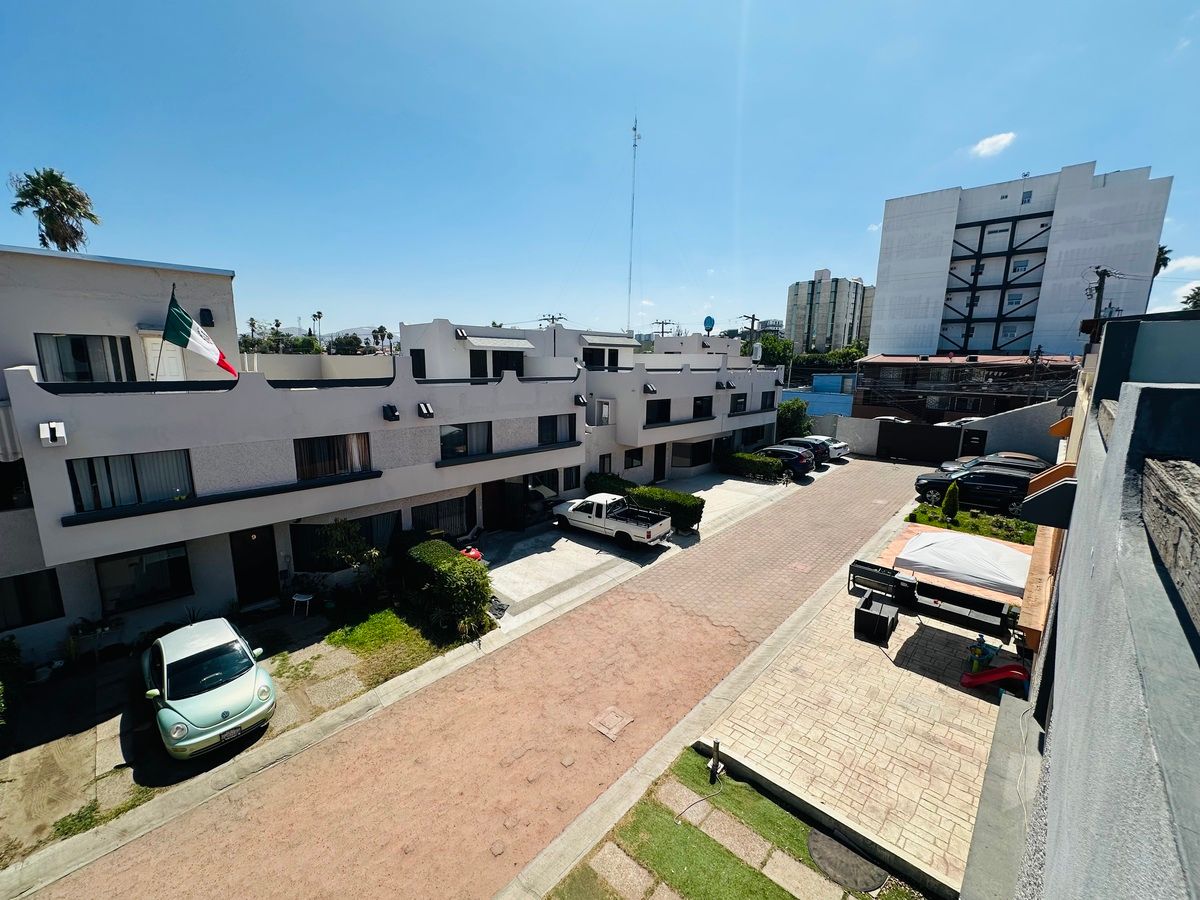 26 de 44