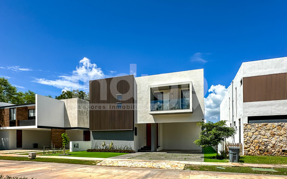 3 de 50: Fachada Frontal