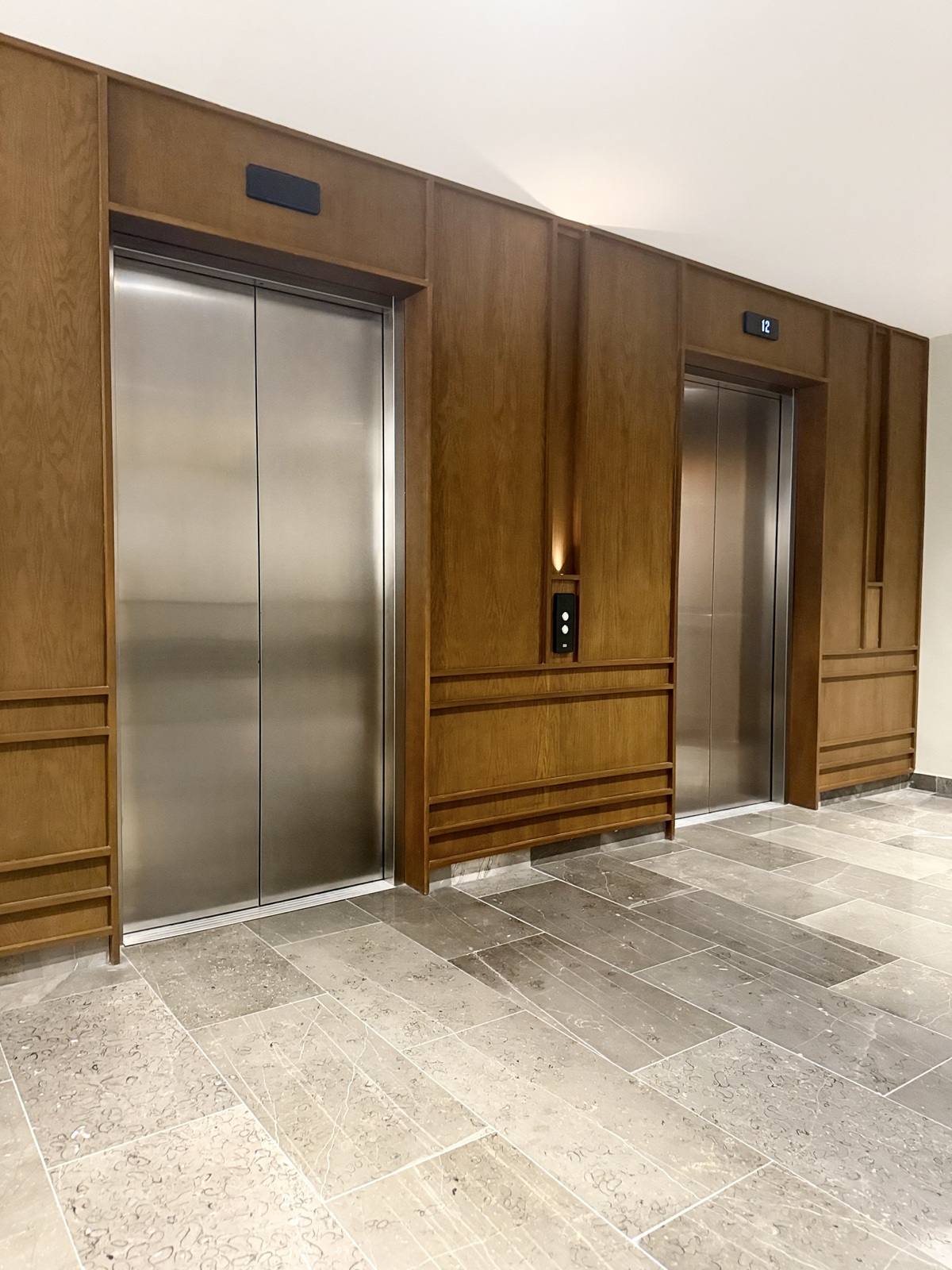 3 of 20: Elevadores