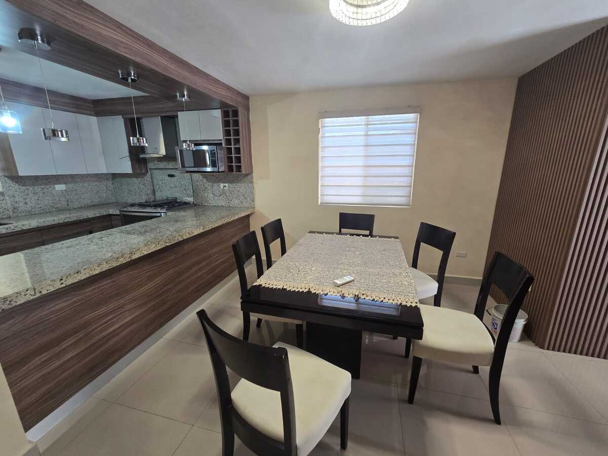 5 de 25: COMEDOR DE 6 SILLAS
