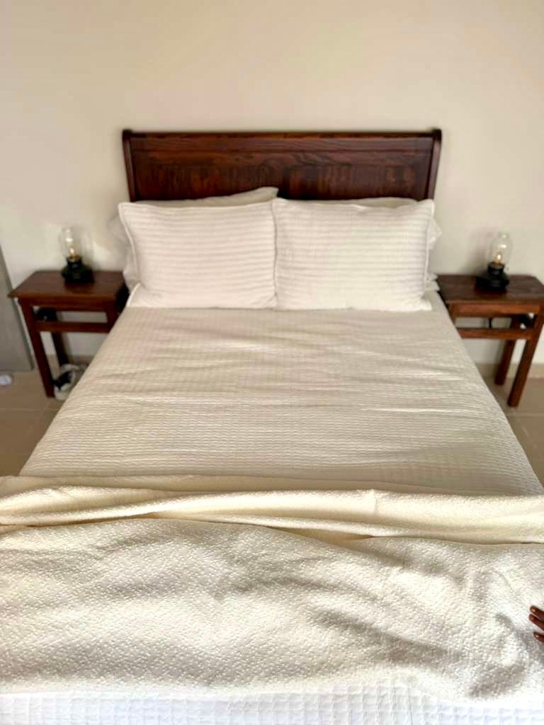 17 de 24: Colchón sealy nuevo