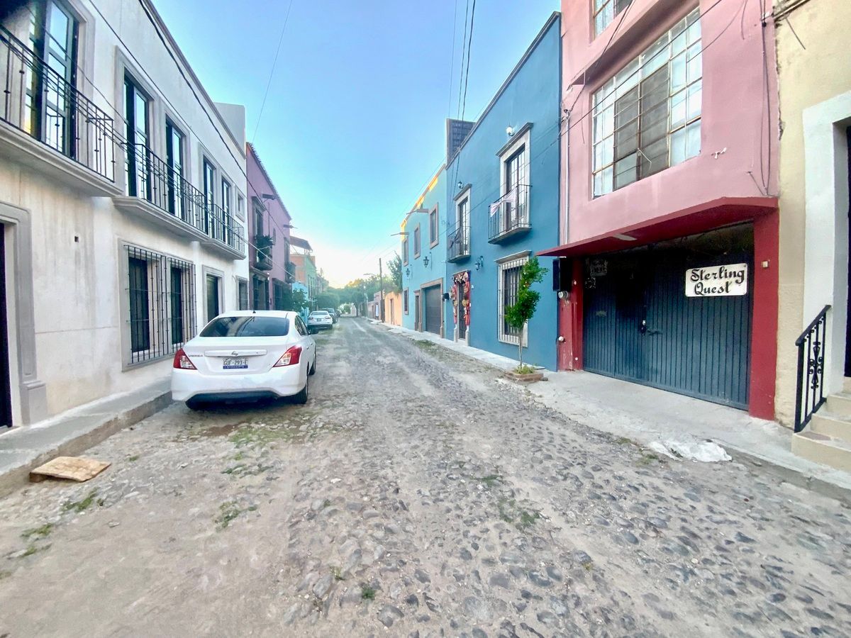 23 de 24: Calle Guty Cardenas en Colonia Guadalupe
