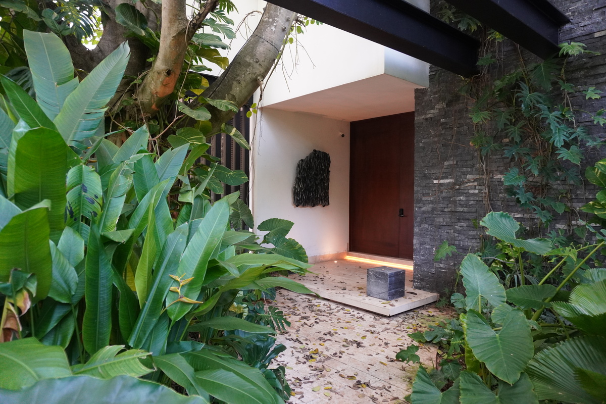 5 of 31: PUERTA ACCESO
