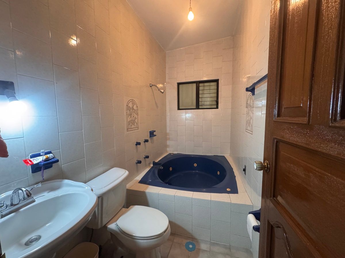 13 de 40: Baño completo