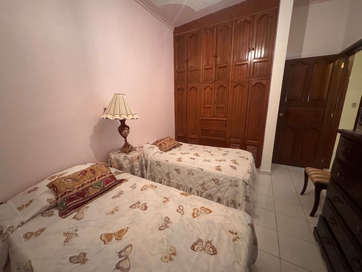 16 de 40: Habitación 2