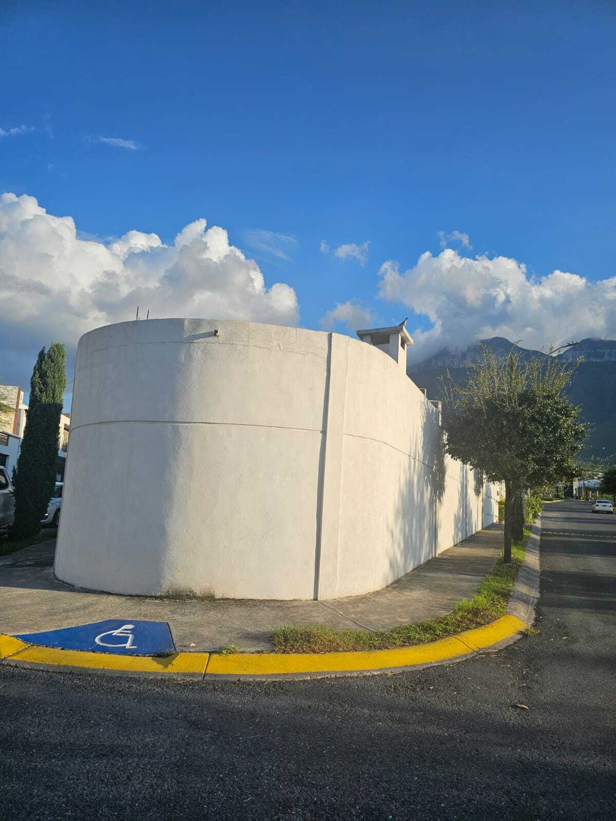 3 de 8