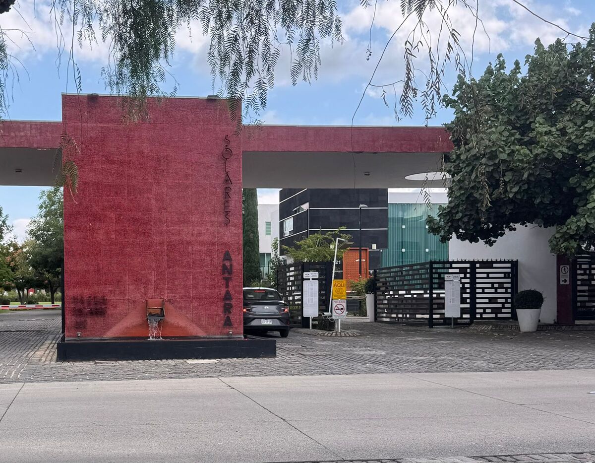 3 de 8