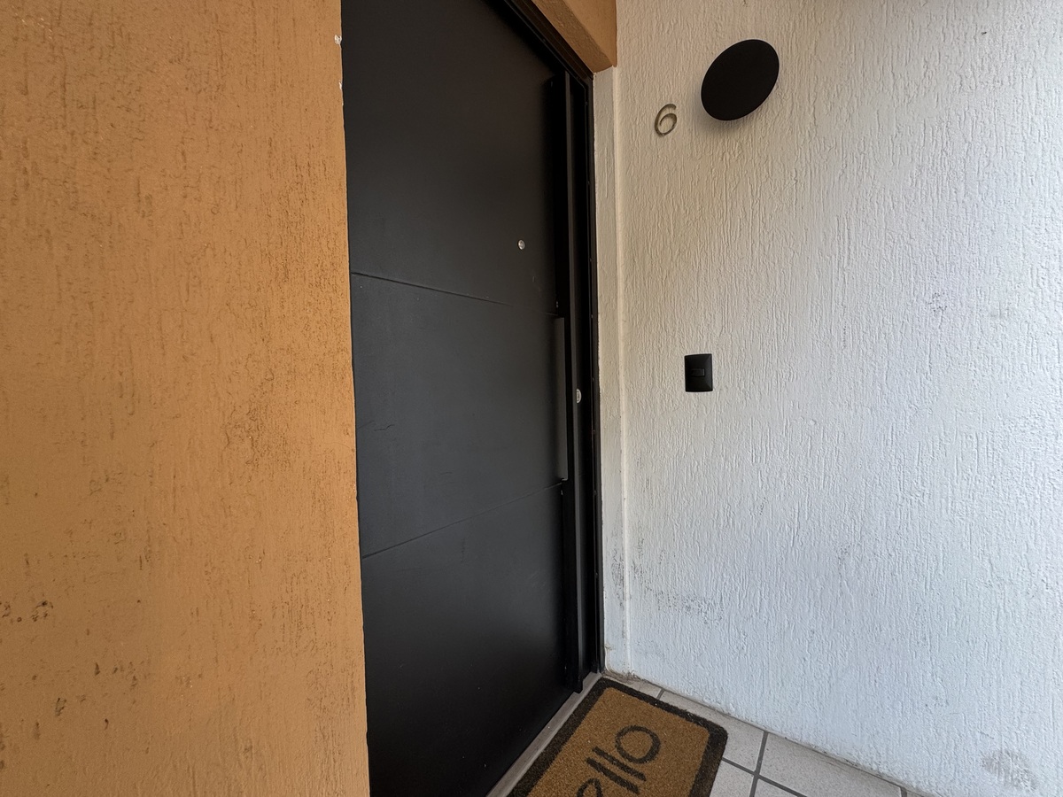 11 de 19: Ingreso al departamento