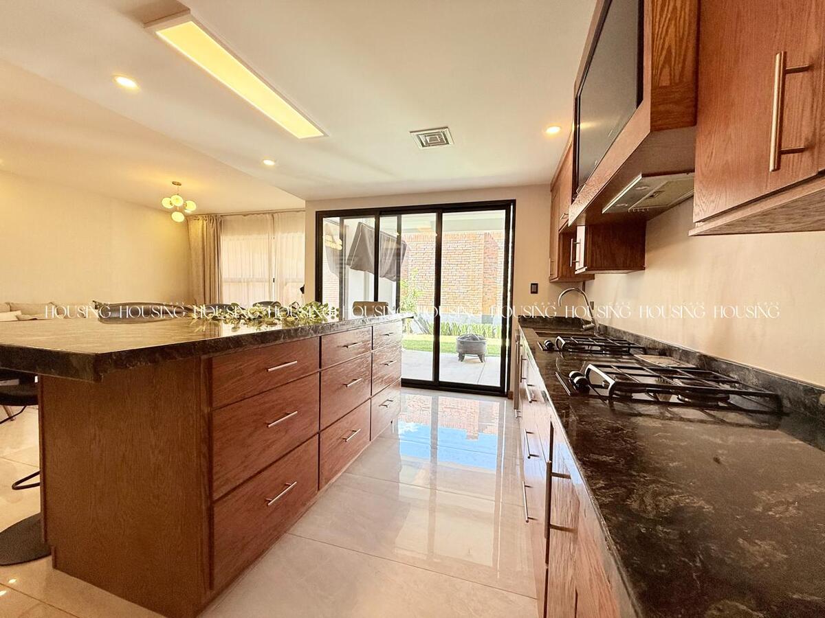 4 of 24: Cocina