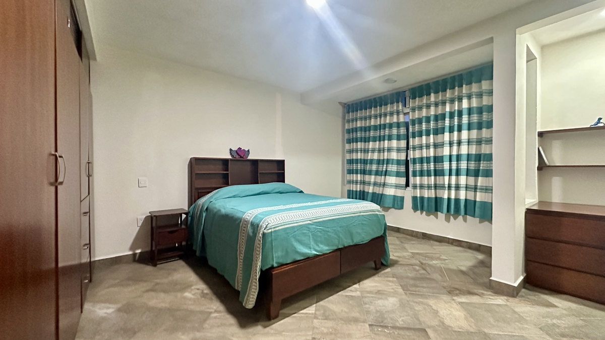 1 de 21: Cama queen con colchón ortopédico ( para estrenar)
