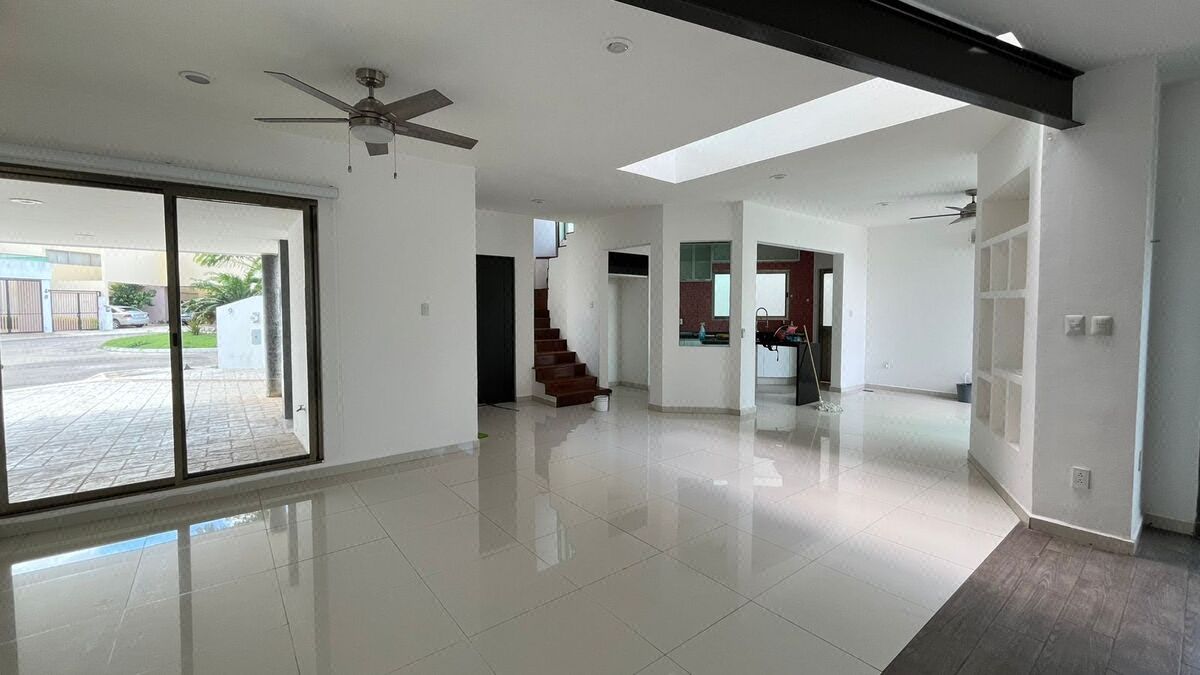 Casa en venta en Privada Marsella – Altabrisa, Mérida, Yucatán (Zona Norte)