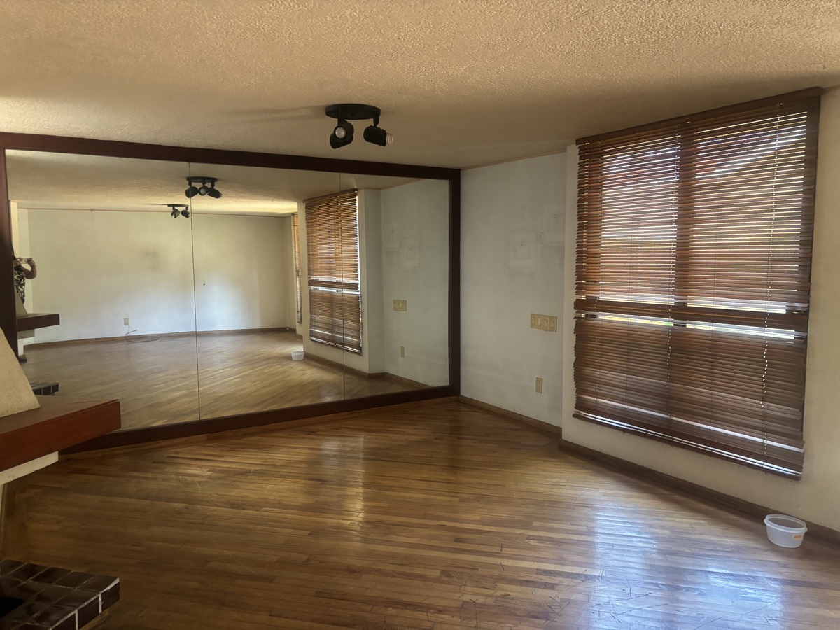 5 de 43: Sala