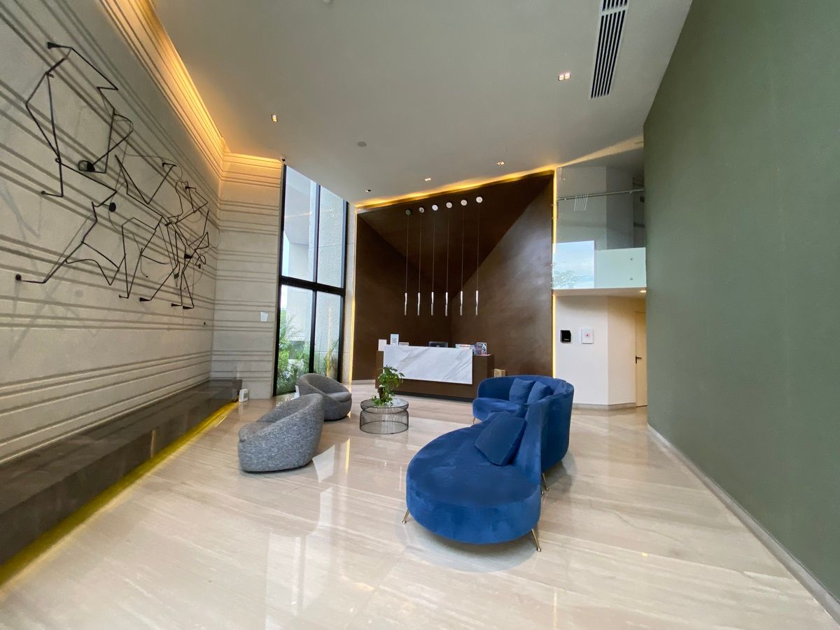 36 of 38: Recepción