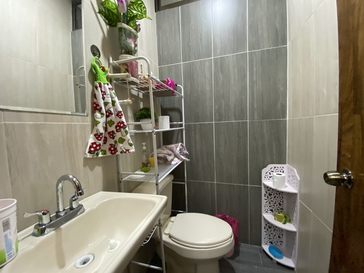 8 de 25: Medio baño