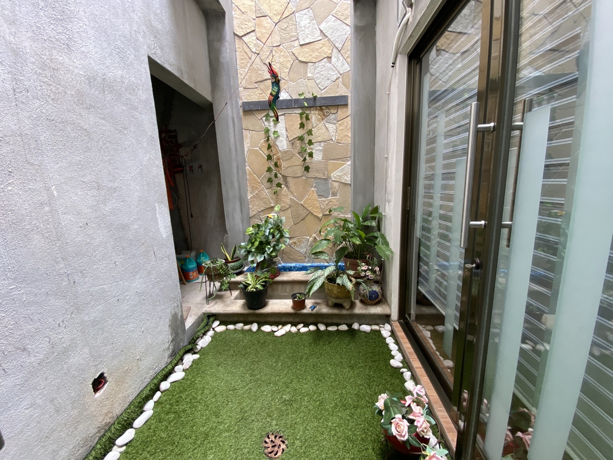 8 de 25: Jardin interno