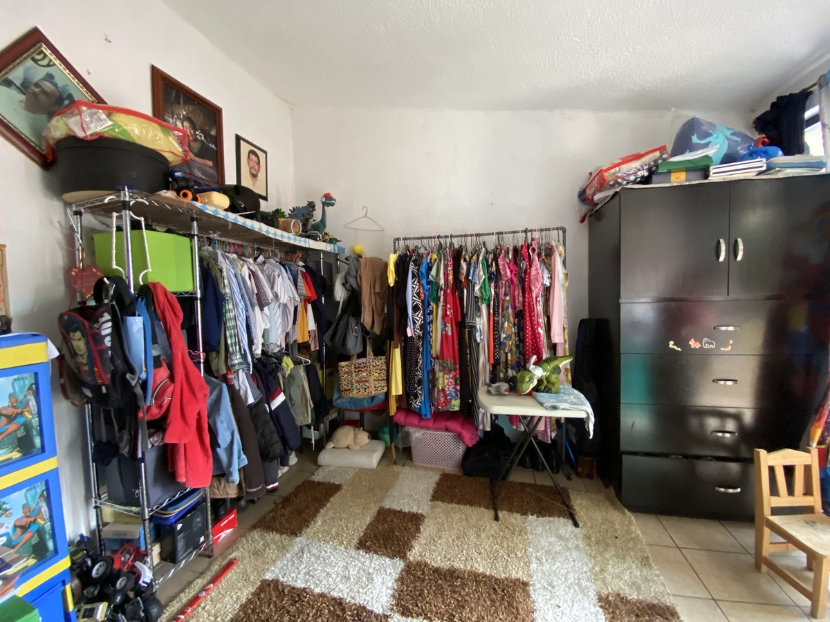 15 de 25: Área para vestidor