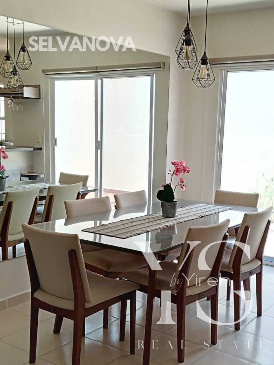 3 de 17: Comedor