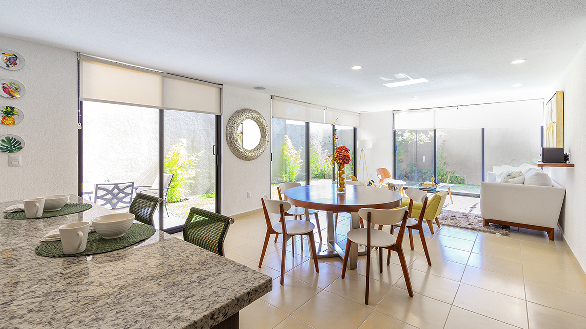 2 of 7: Comedor y Sala