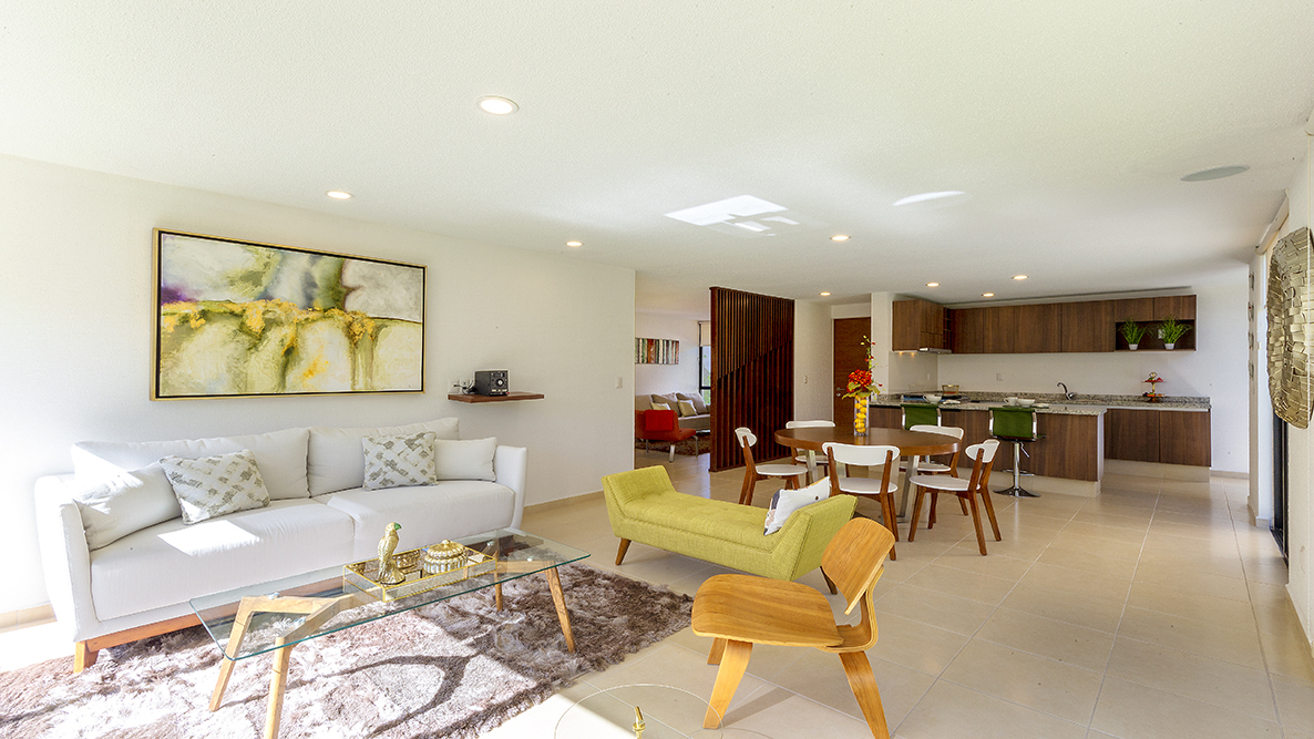 3 of 7: Sala, comedor y cocina en distribución abierta