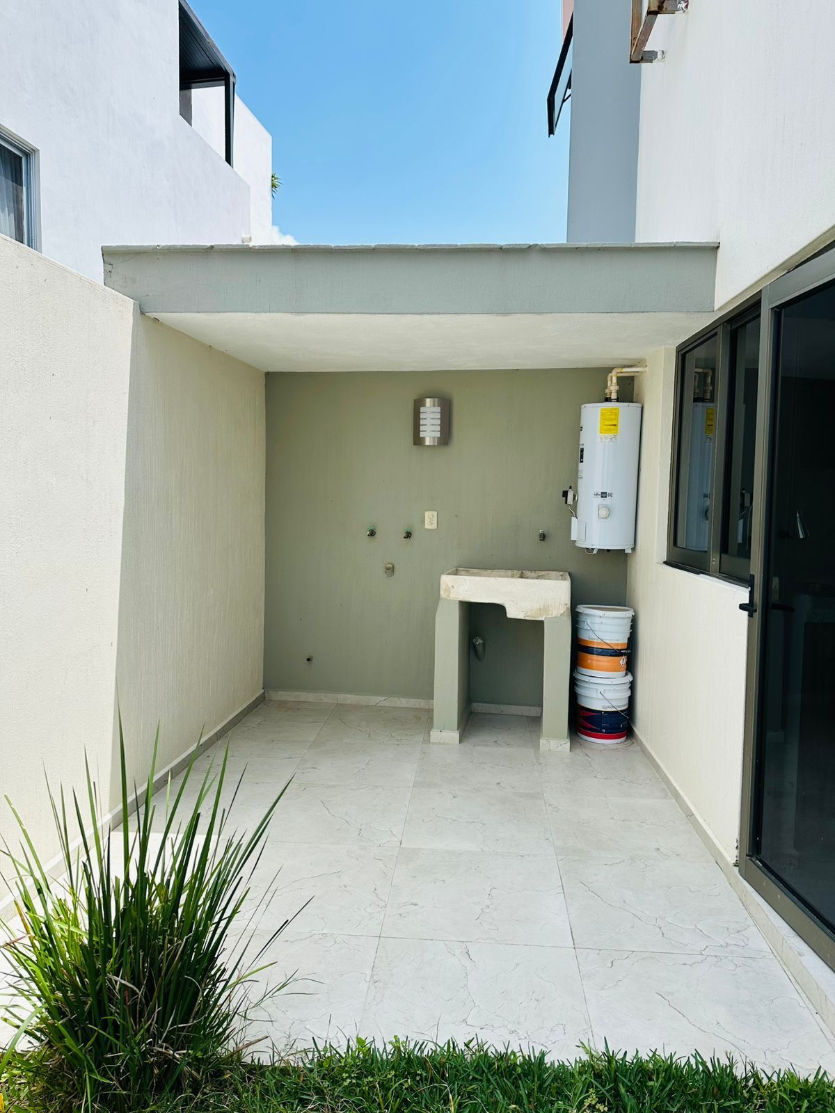 19 of 20: AREA DE LAVADO